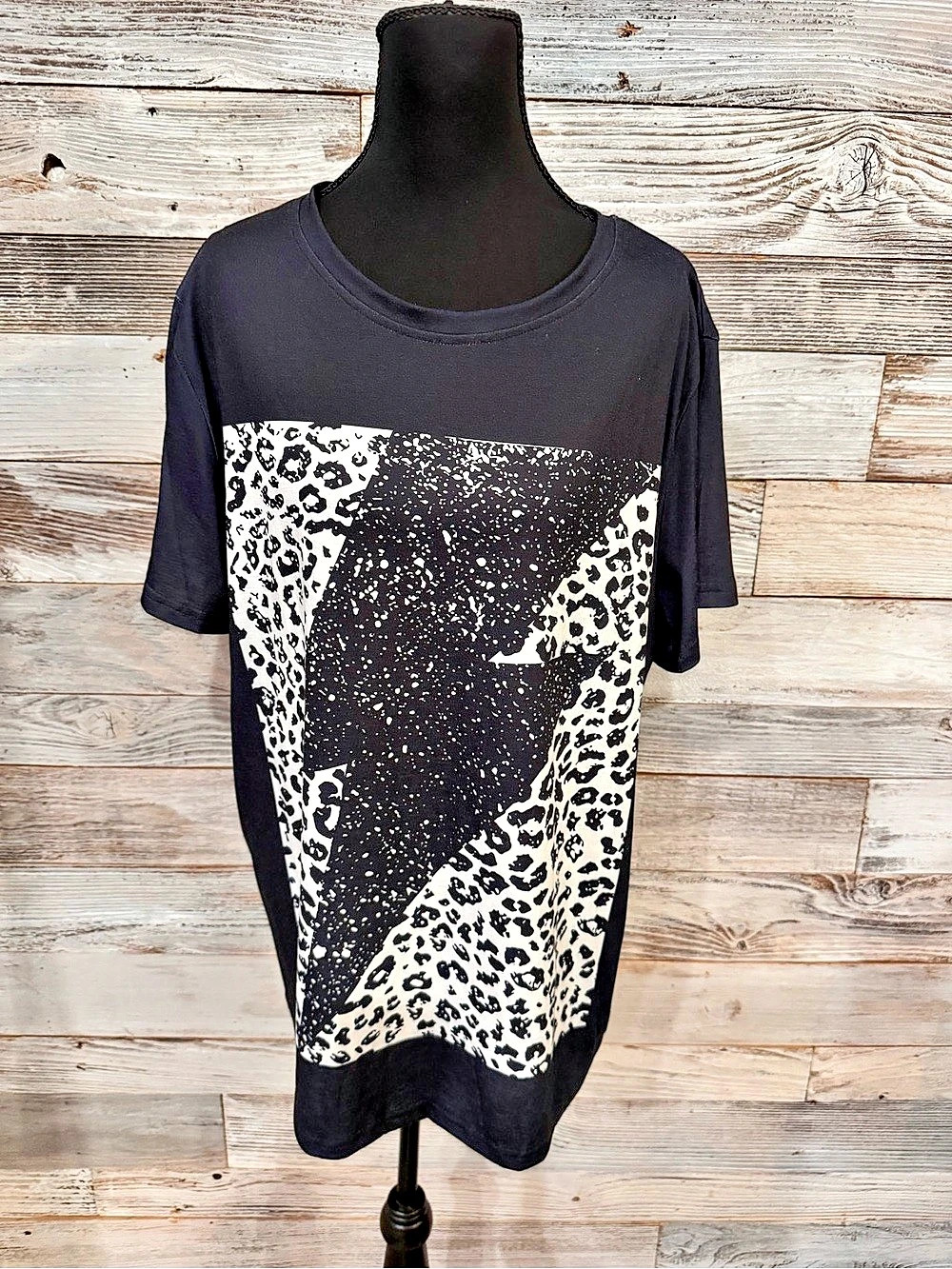 Animal Print Lightning Bolt Blouse Size 2XL Like New